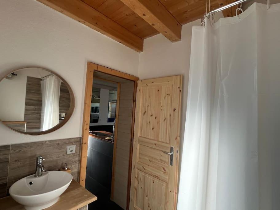 Loft Des Milans, Petit Nid Douillet Perche Sur La Campagne *